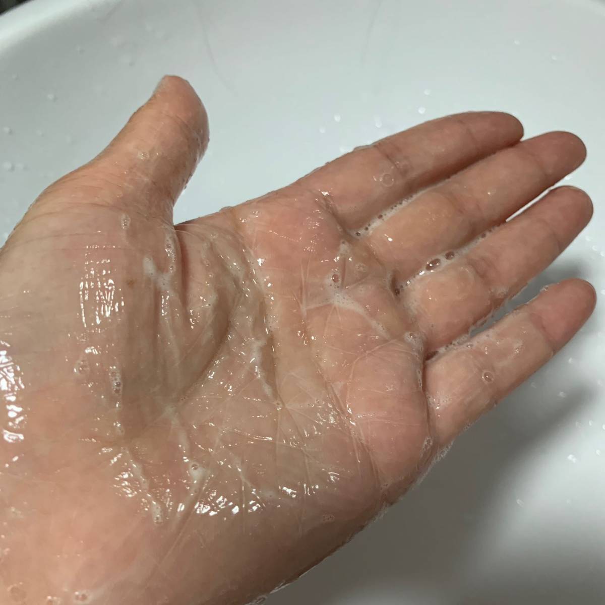 elemis superfood洁面 有点像沐浴露的洗面奶 