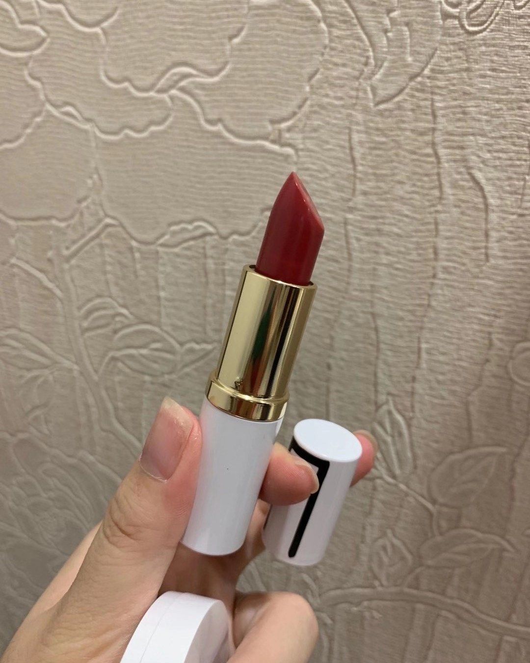 特价，💰80包邮 雅诗兰黛口红#420正装量，简装包装 大