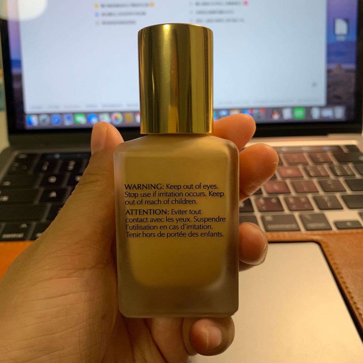 雅诗兰黛值得买之持妆粉底液  ✨我第一次对雅诗兰黛的持妆粉底
