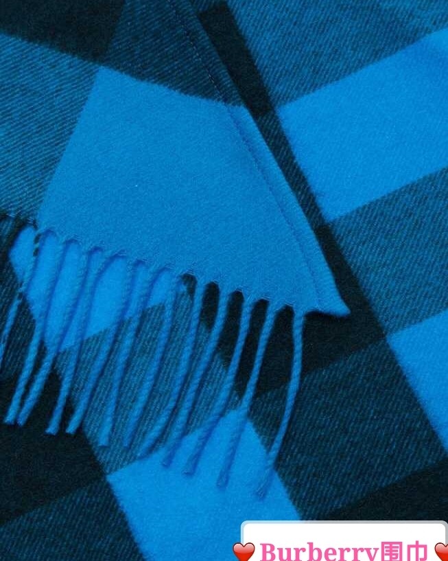 晒单挑战之Burberry围巾 这次来说说围巾吧，嘿嘿(º﹃