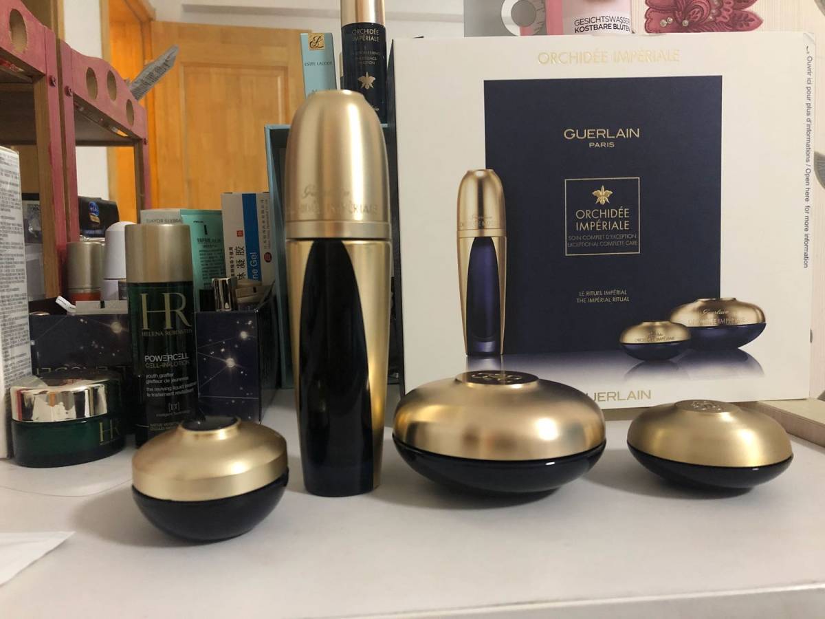 俄罗斯🇷🇺入了一瓶乳霜 花了不到一千五俄罗斯买了一瓶面霜