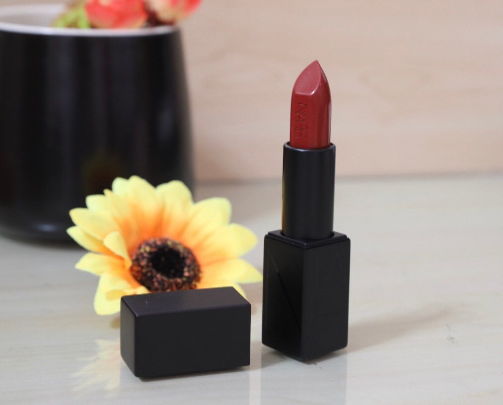 🍁Nars Mona～那一抹红棕 这支也算是老网红了，当年