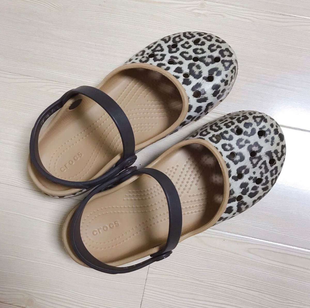 👣Crocs豹纹玛丽珍 🔹购买渠道：6pm 🔹价格：1