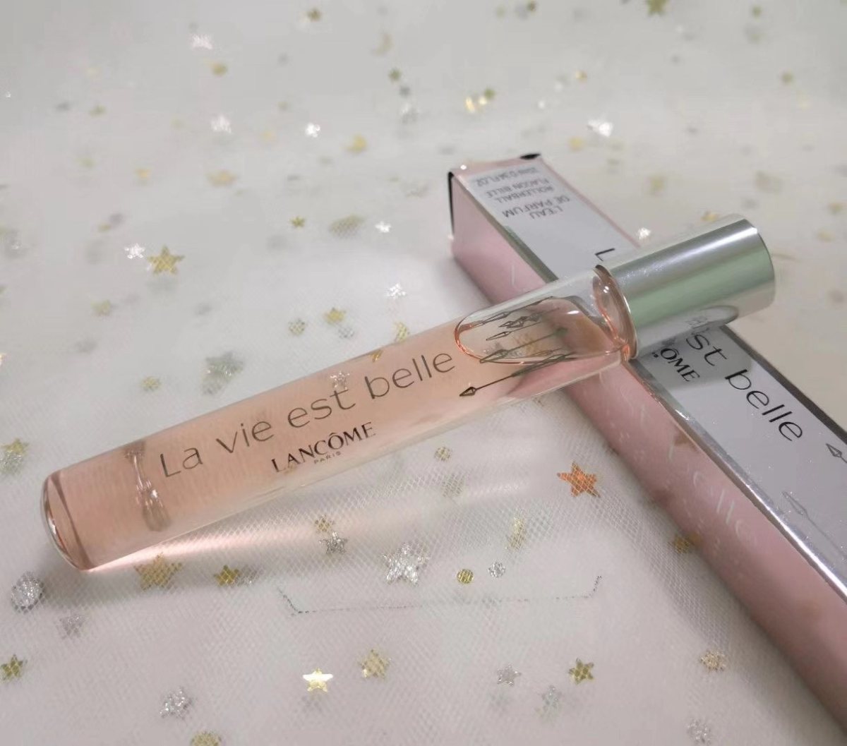 兰蔻美丽人生滚珠香水10ml 💰69包邮 花果香美食调。 