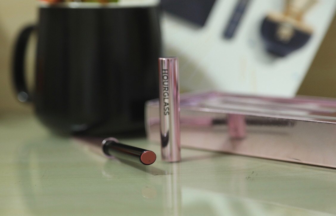 🌸Hourglass烟管口红套装～ 这个套装来自美国sep