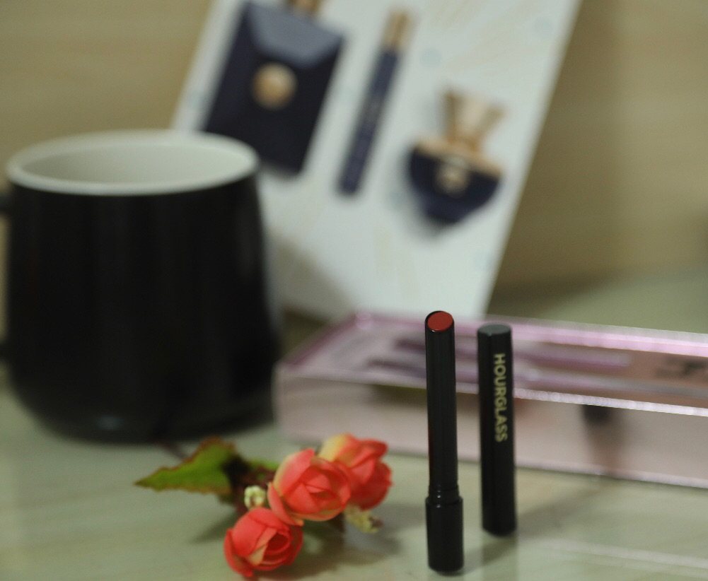 🌸Hourglass烟管口红套装～ 这个套装来自美国sep