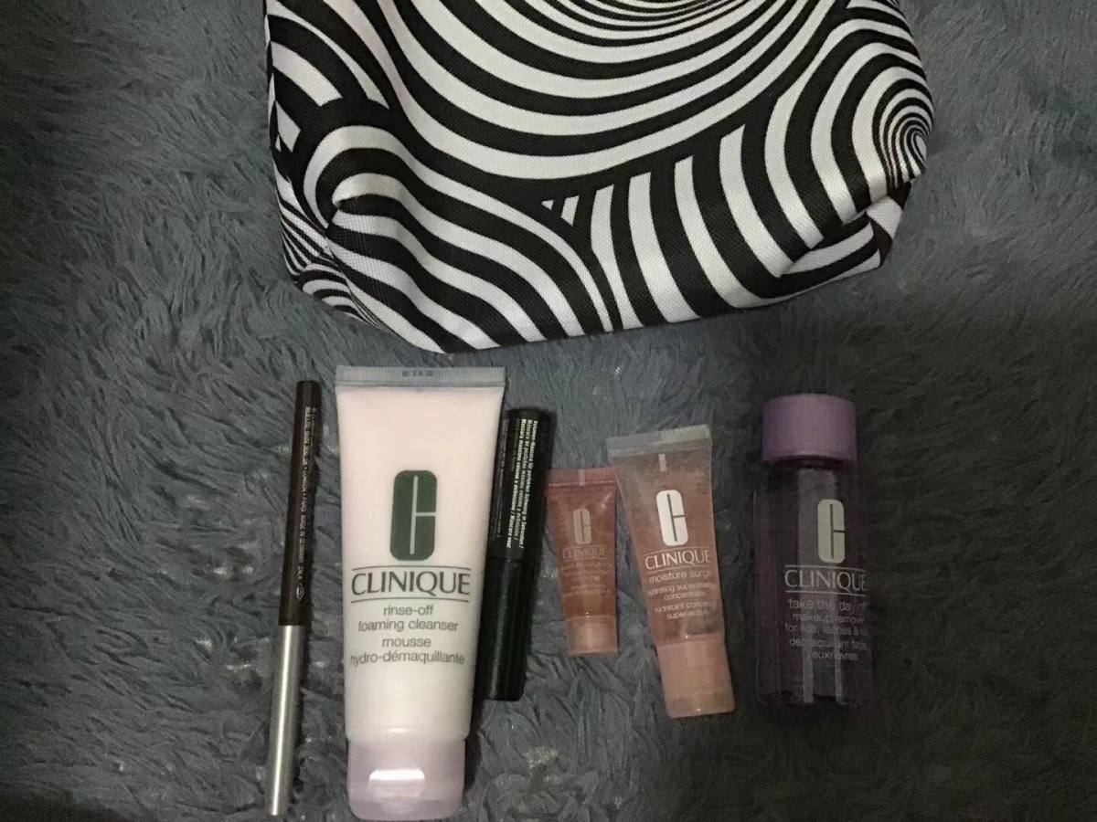 💗 倩碧作为雅诗兰黛集团旗下的中端品牌，产品使用感还不错，