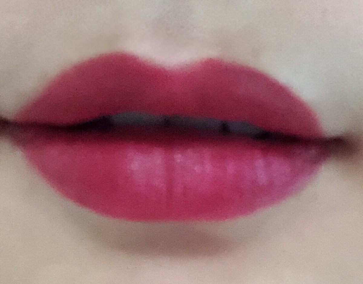 🌹YSL唇釉  一款好物，YSL唇釉05色号，最近一直在用