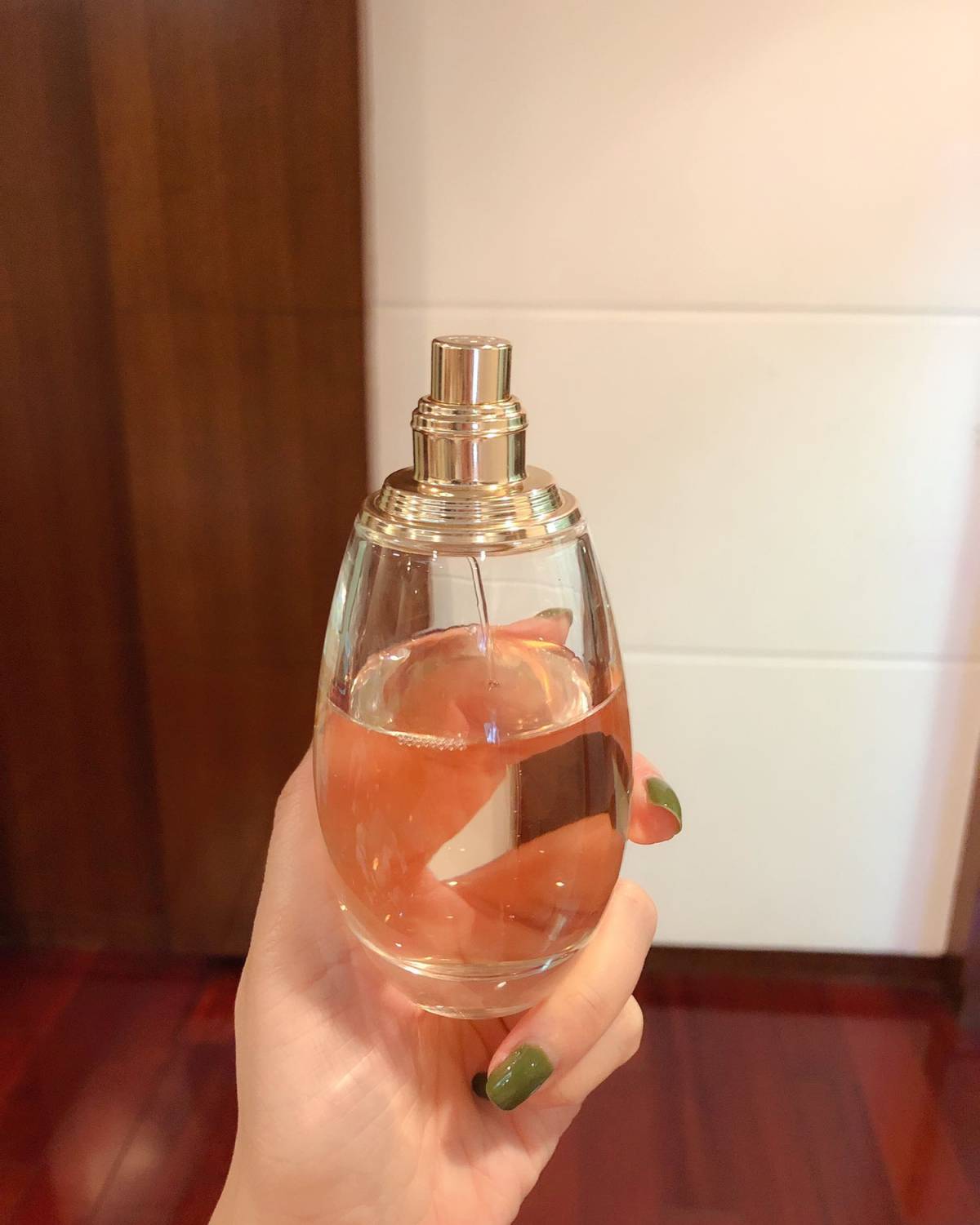 这款香水我是来吐槽的， 是买错了！！！❌❌❌ 以前非常喜欢迪