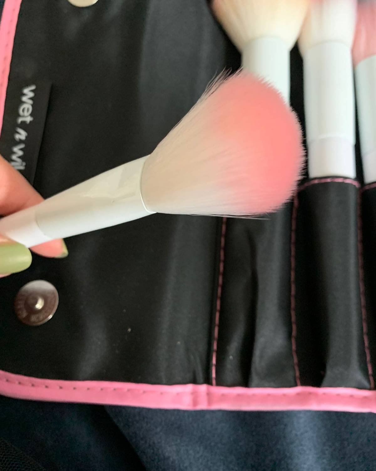 优点是好看！湿又野套刷吐槽 🍭这套刷子是我在小红书种草的，