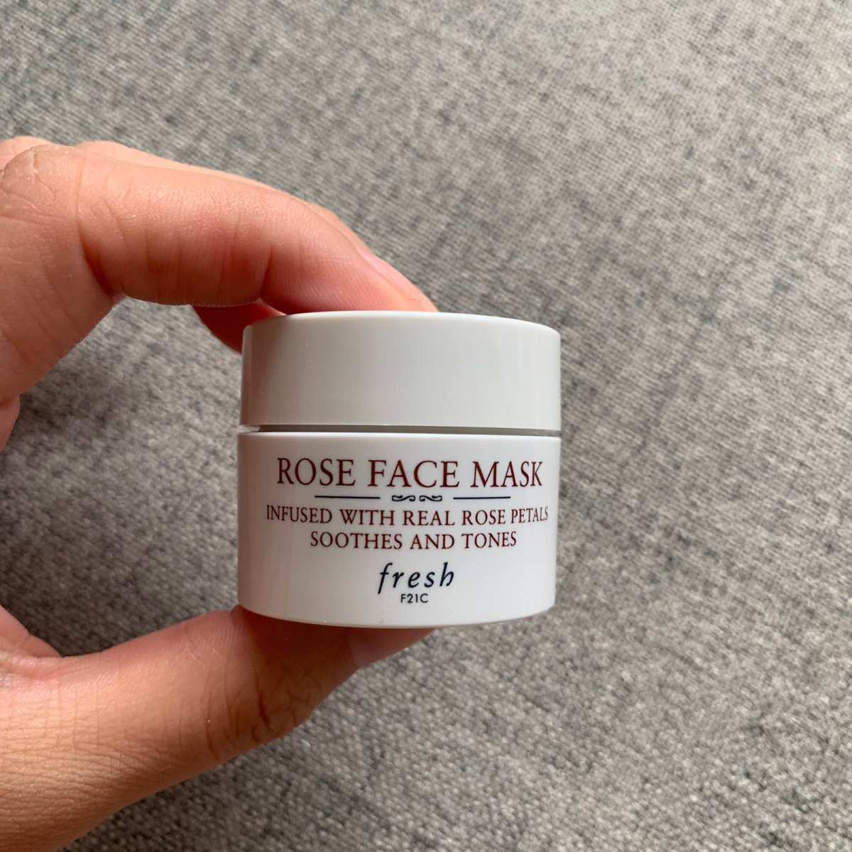 fresh玫瑰面膜  ✨有一段时间很迷fresh家的东西，觉