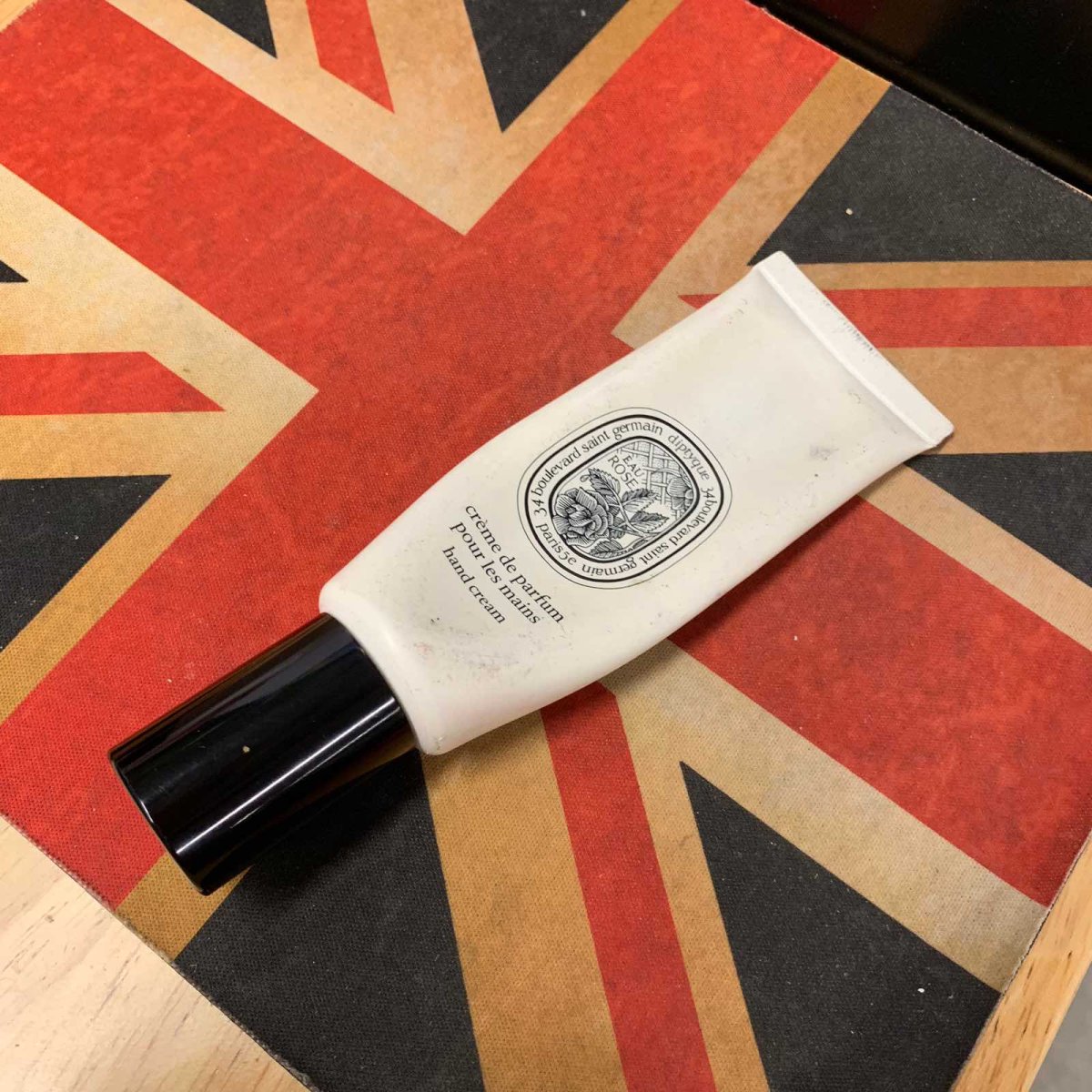 diptyque玫瑰护手霜  ✨diptyque是个法国牌子