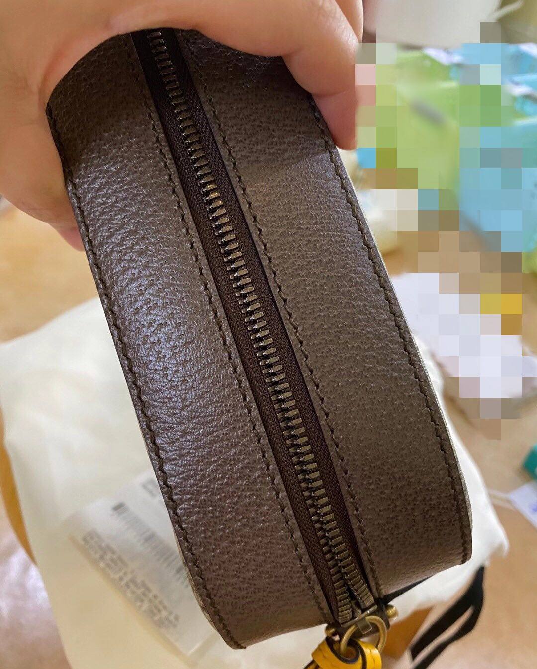 Gucci法国海淘攻略 瓦咔咔，晒一下刚到手的相机包。 这款