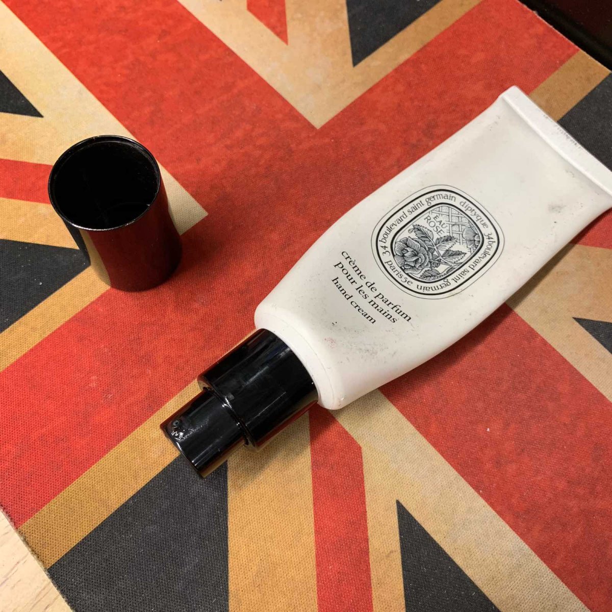 diptyque玫瑰护手霜  ✨diptyque是个法国牌子