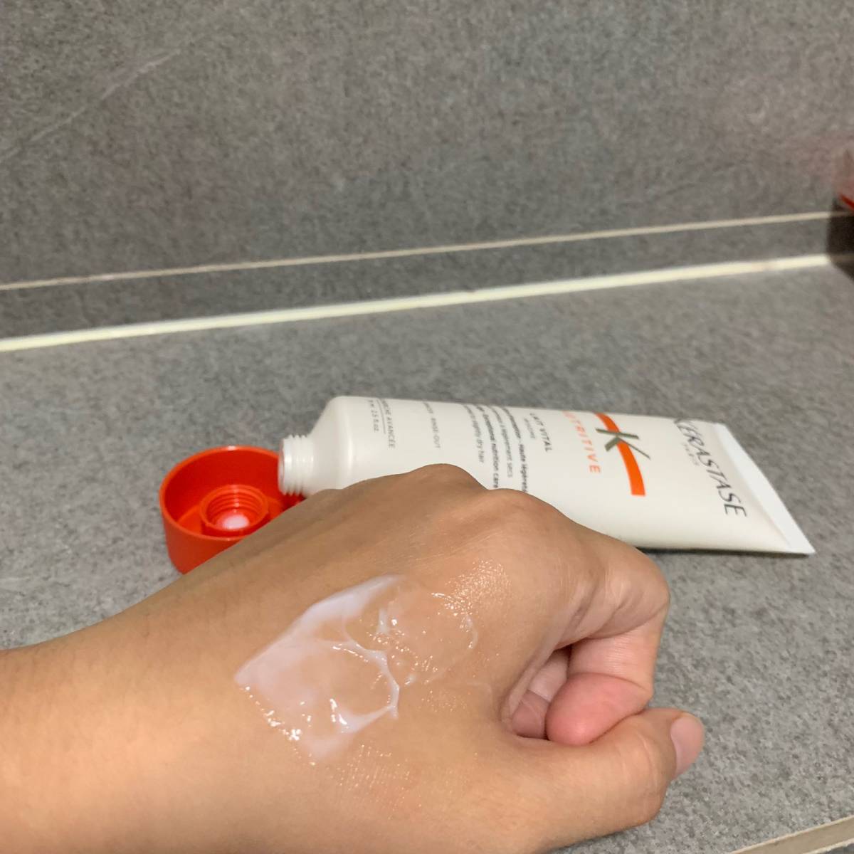 卡诗蛋白护发乳  ✨现在浓密的头发、好的发质真的会很让人羡慕