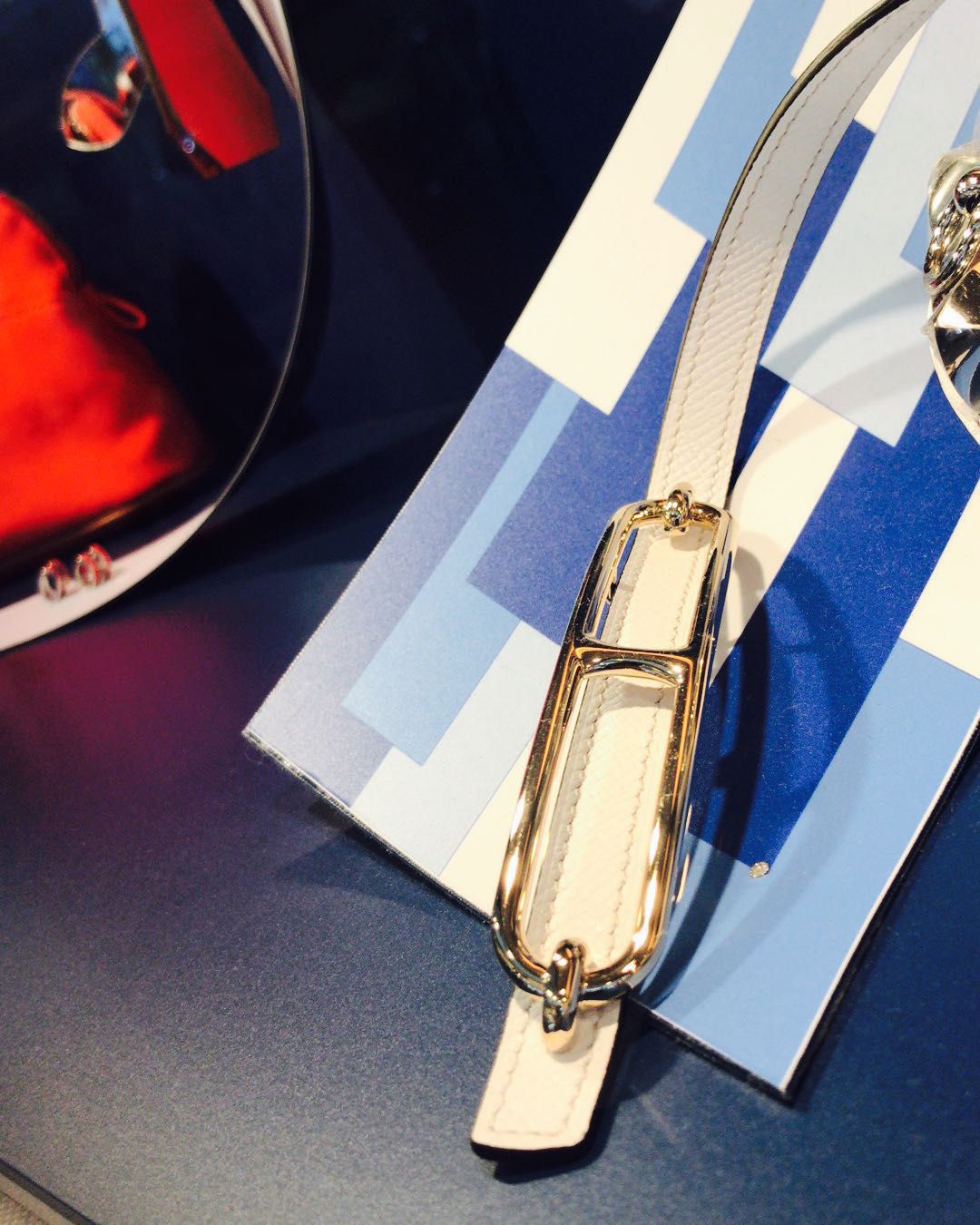 Hermes店员以为我在配货，还悄悄告诉我有难买的Herba