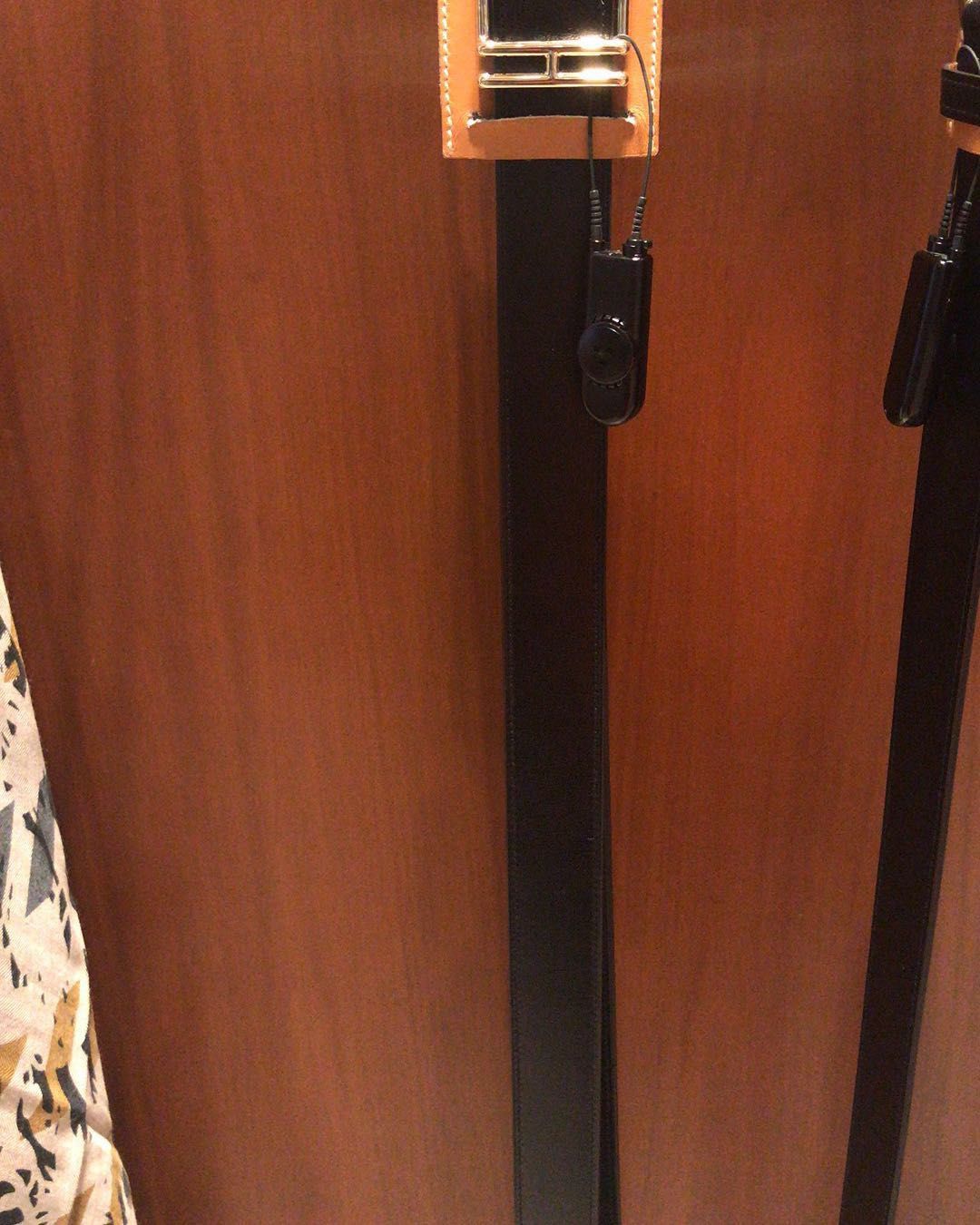 Hermes店员以为我在配货，还悄悄告诉我有难买的Herba