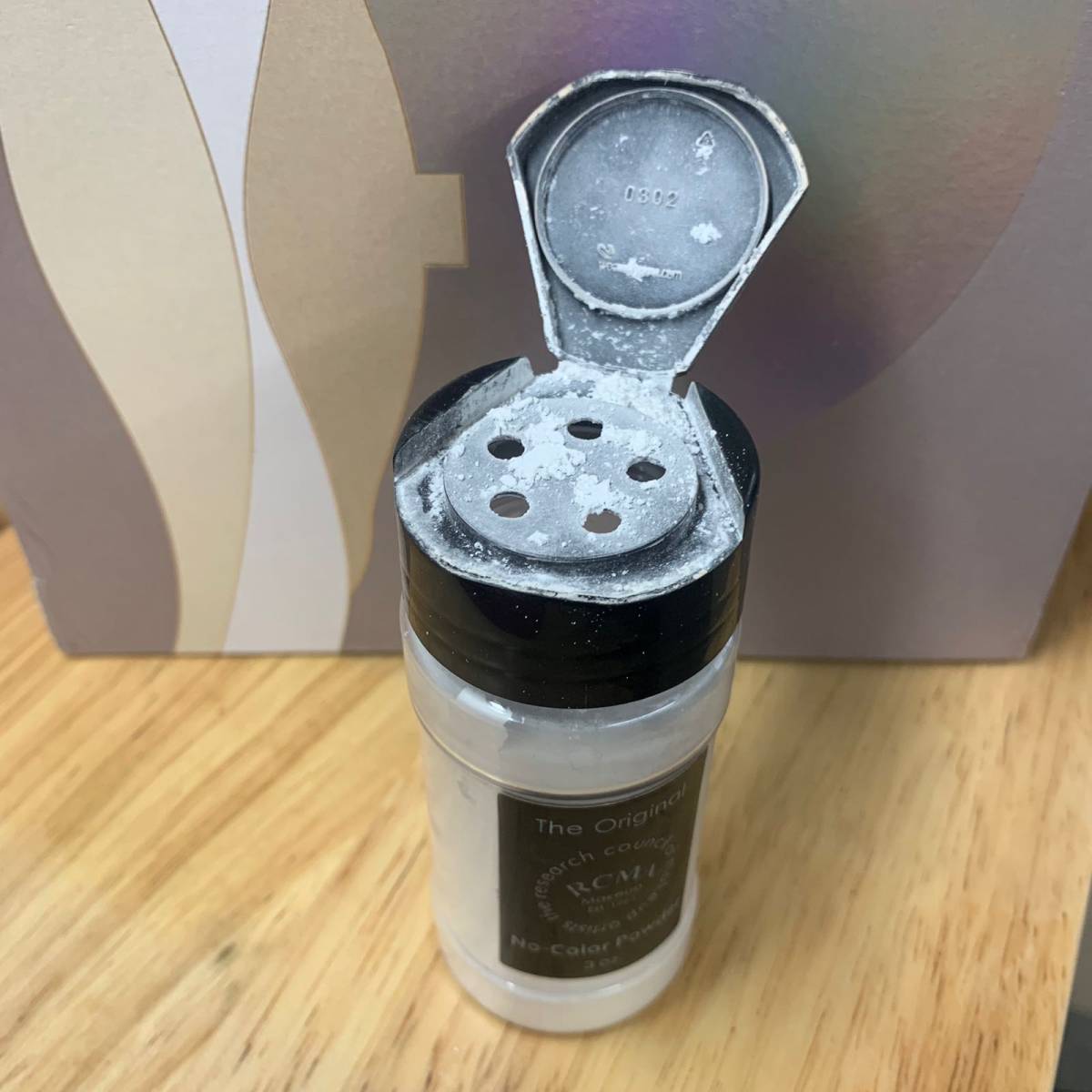 rcma散粉  ✨这款散粉也是跟风入的，虽然我深深的认可一分