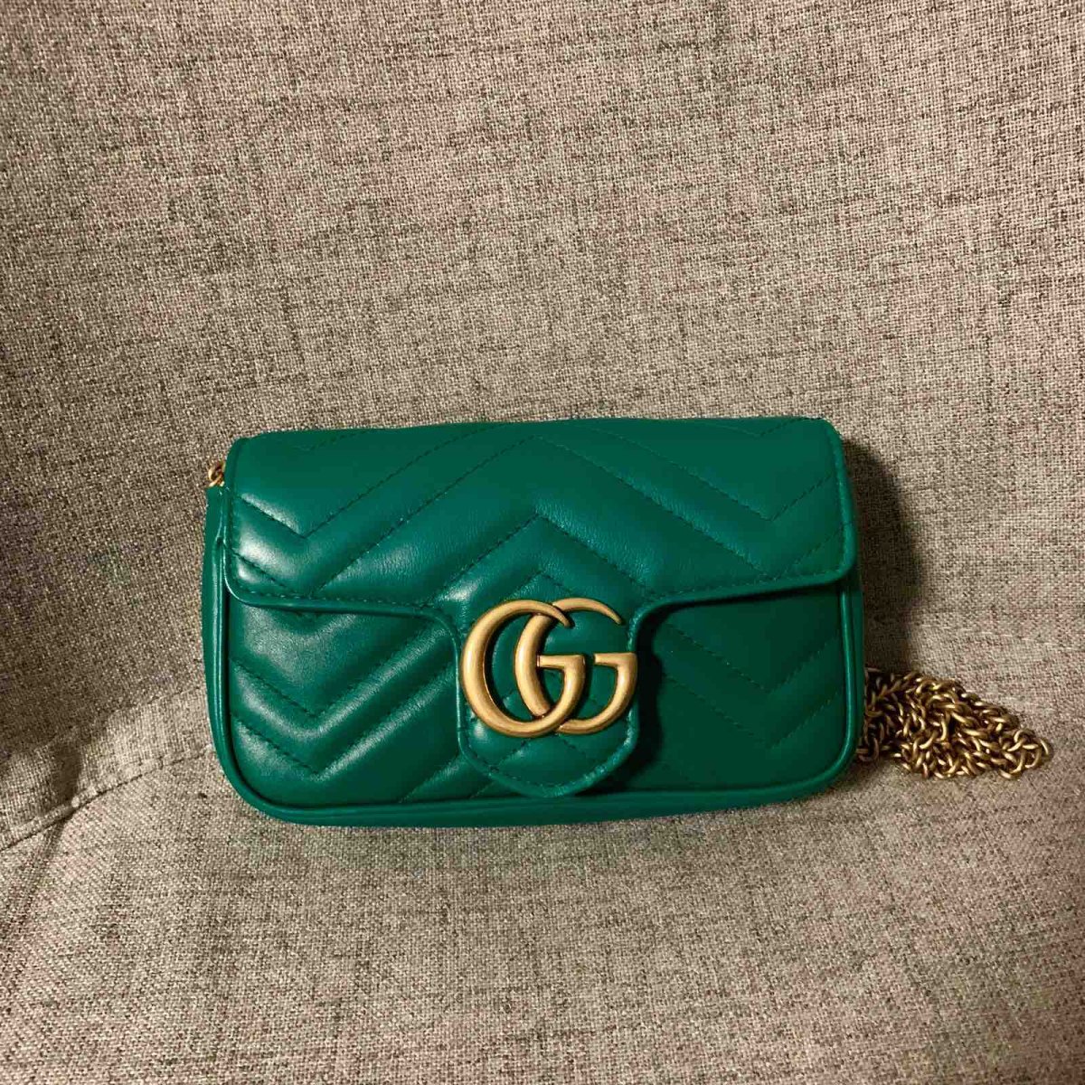 gucci迷你链条包  ✨半夜刷朋友圈看到代购发gucci涨