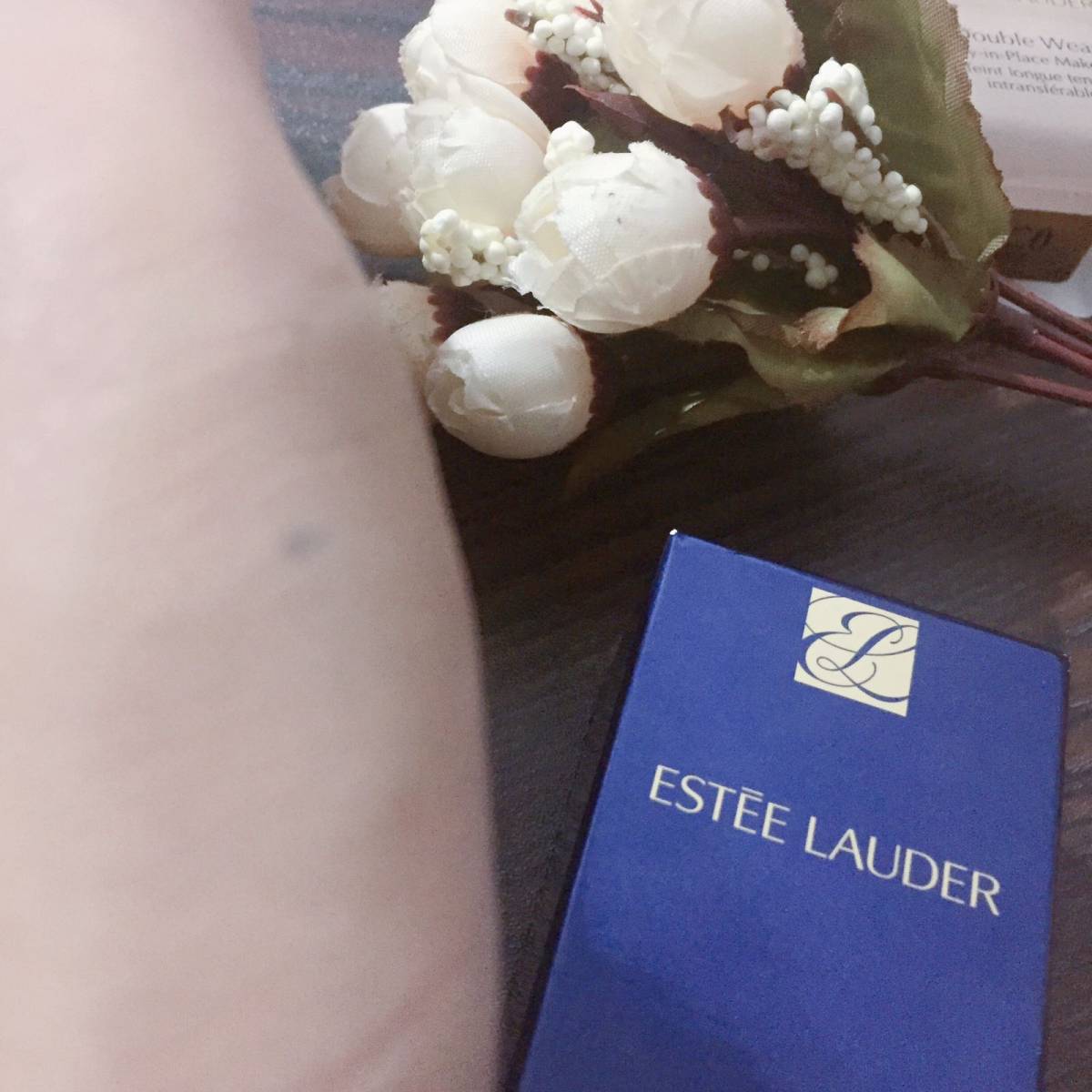 ⛈️☁️ 陪你哭陪你笑 陪你场场不脱妆 雅诗兰黛持妆粉底液 