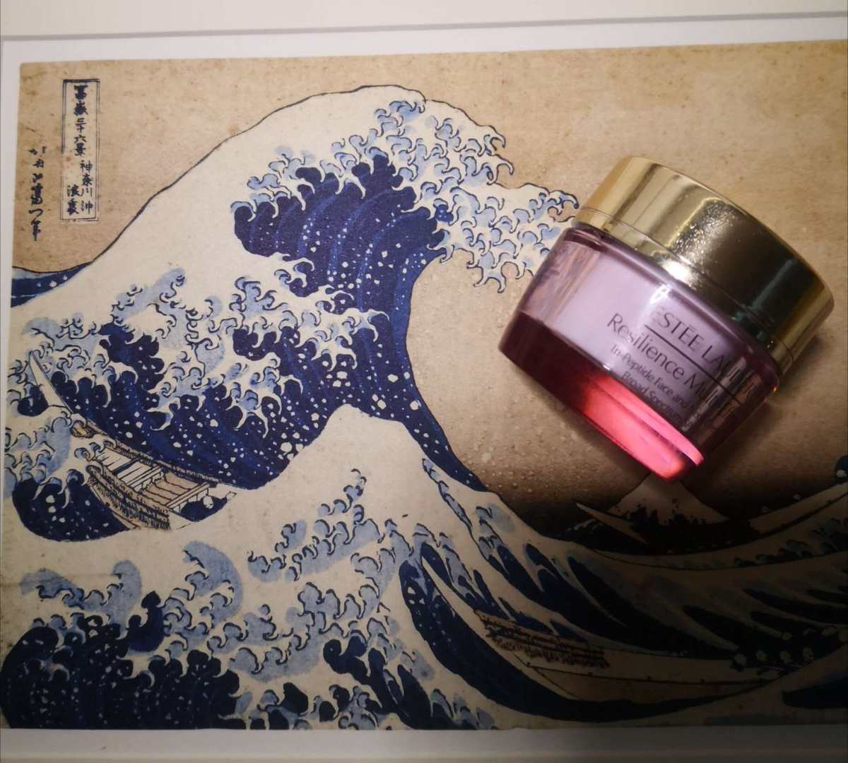 产品评测之雅诗兰黛多肽弹力日霜  一、购买渠道 雅诗兰黛不必