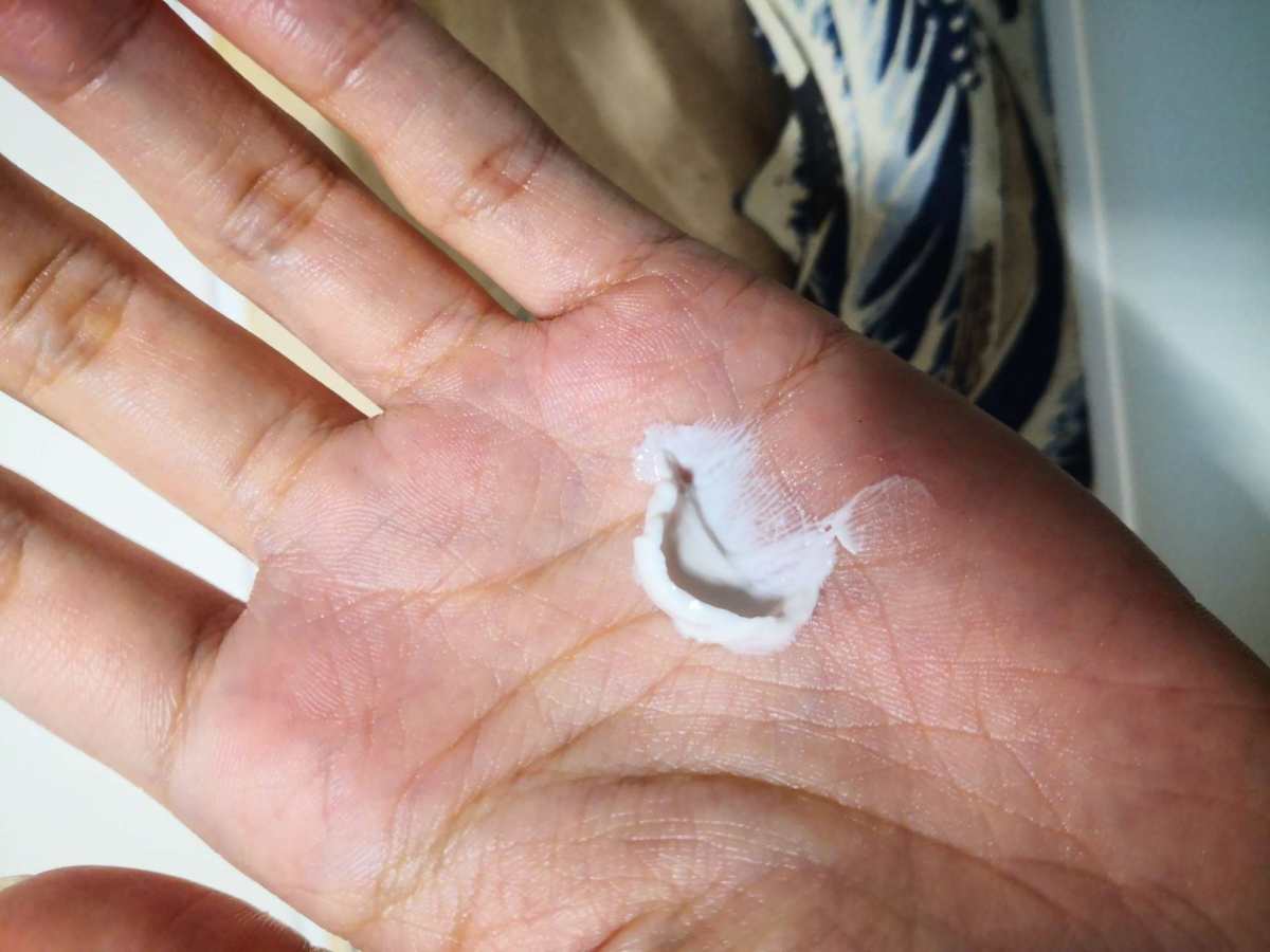 产品评测之雅诗兰黛多肽弹力日霜  一、购买渠道 雅诗兰黛不必