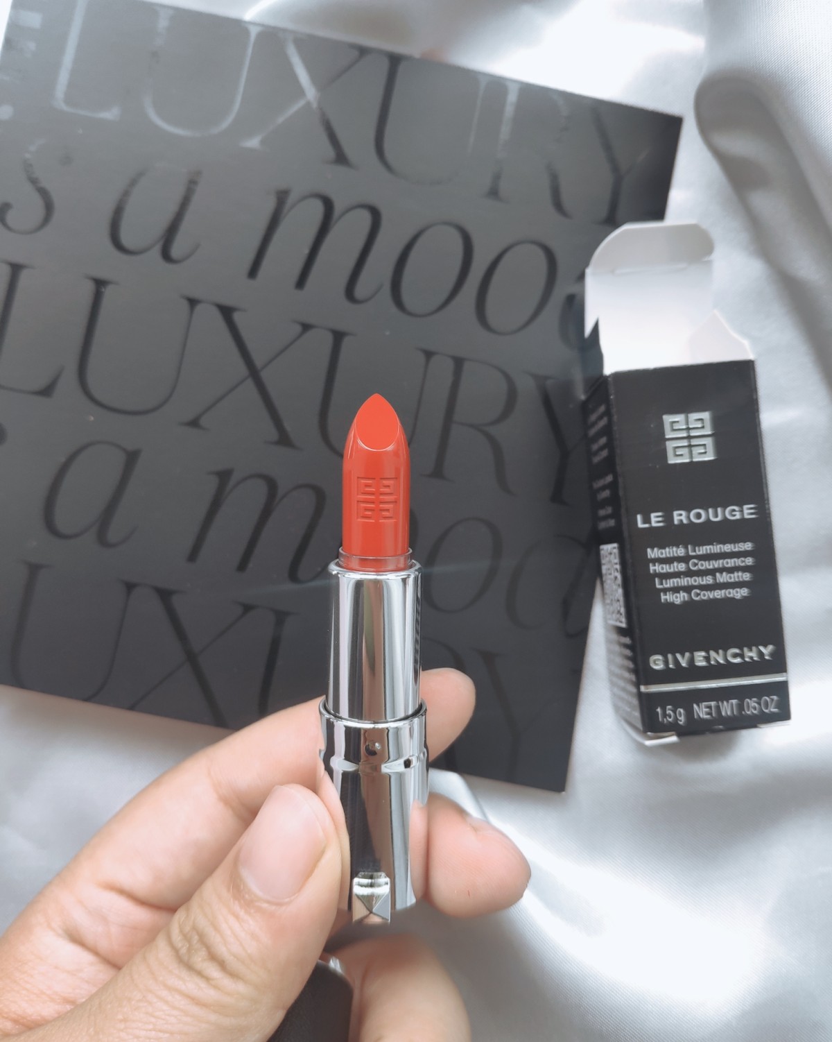 纪梵希333中样购于美国丝芙兰，真的敲美的色号，谁图谁好看那