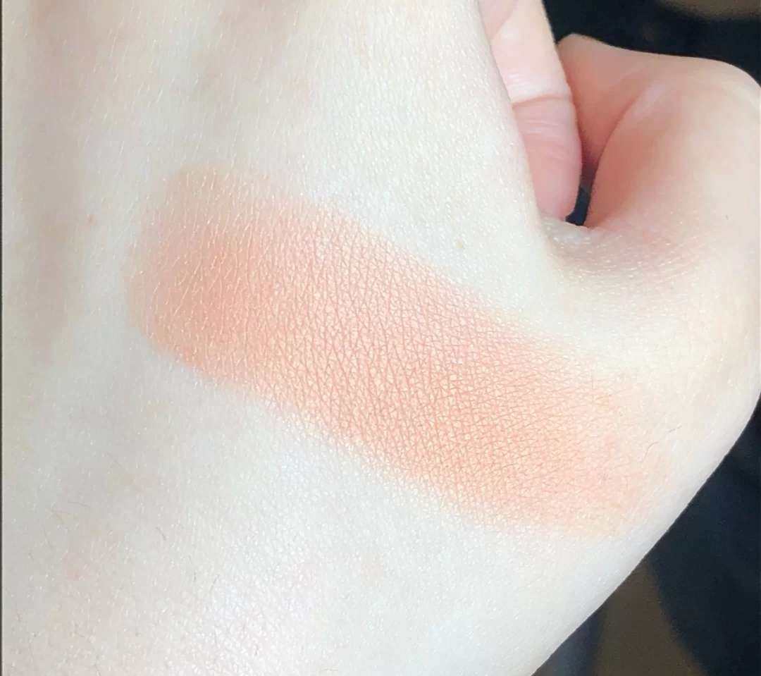这个秋天让我们做一个甜甜的水蜜桃女孩---欧莱雅水蜜桃腮红 