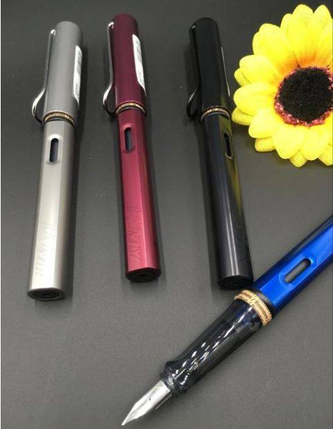 Lamy 凌美钢笔 虽然现在大家都用手机键盘了，但仍然建议人