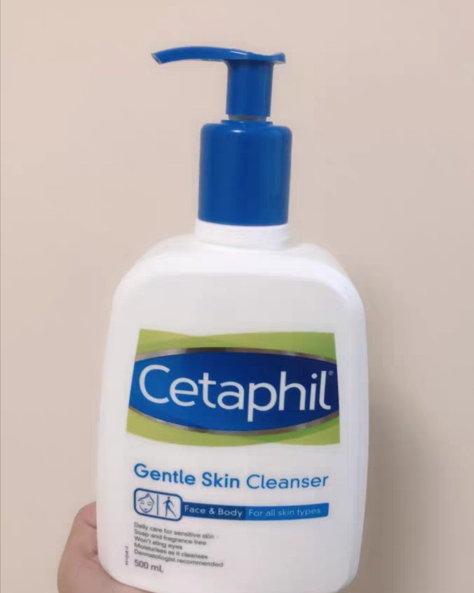 亚马逊海外购小众优品---丝塔芙洗面奶 ➡️使用体验： 丝塔