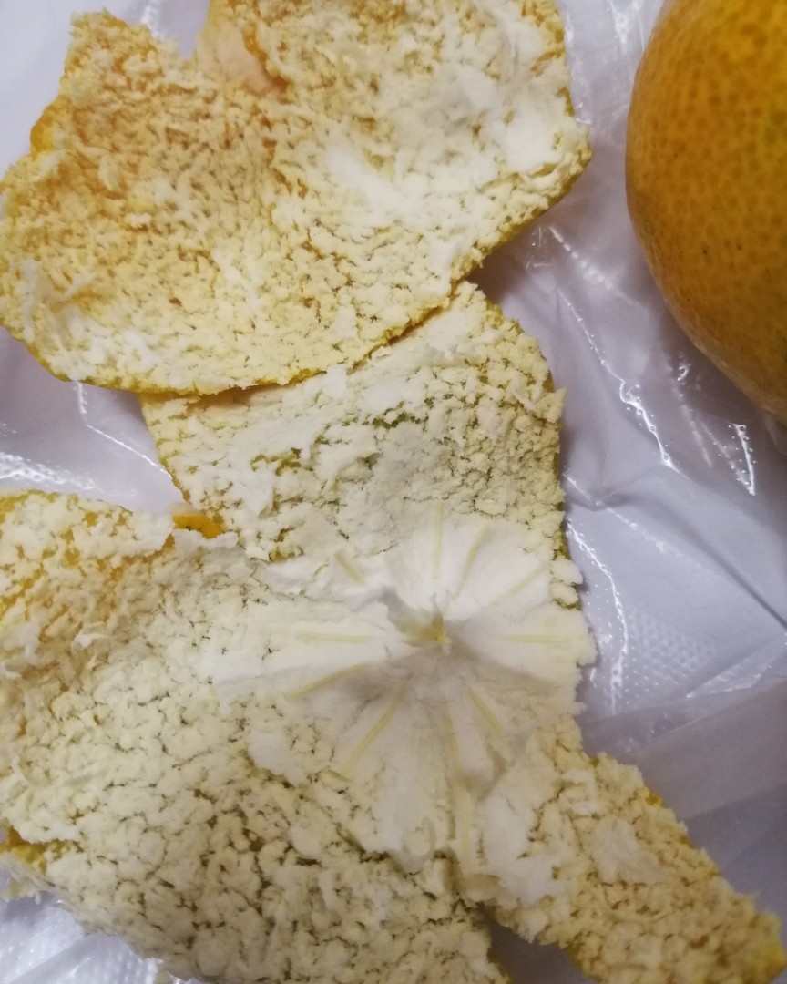 主食当然是菜肉馒头  饭后喝了奶，吃了苹果，再强调一遍，一定