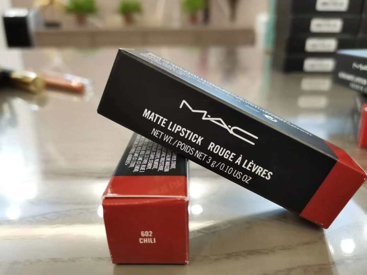 一大批MAC💄 低价出 口红色号923，316，502，7