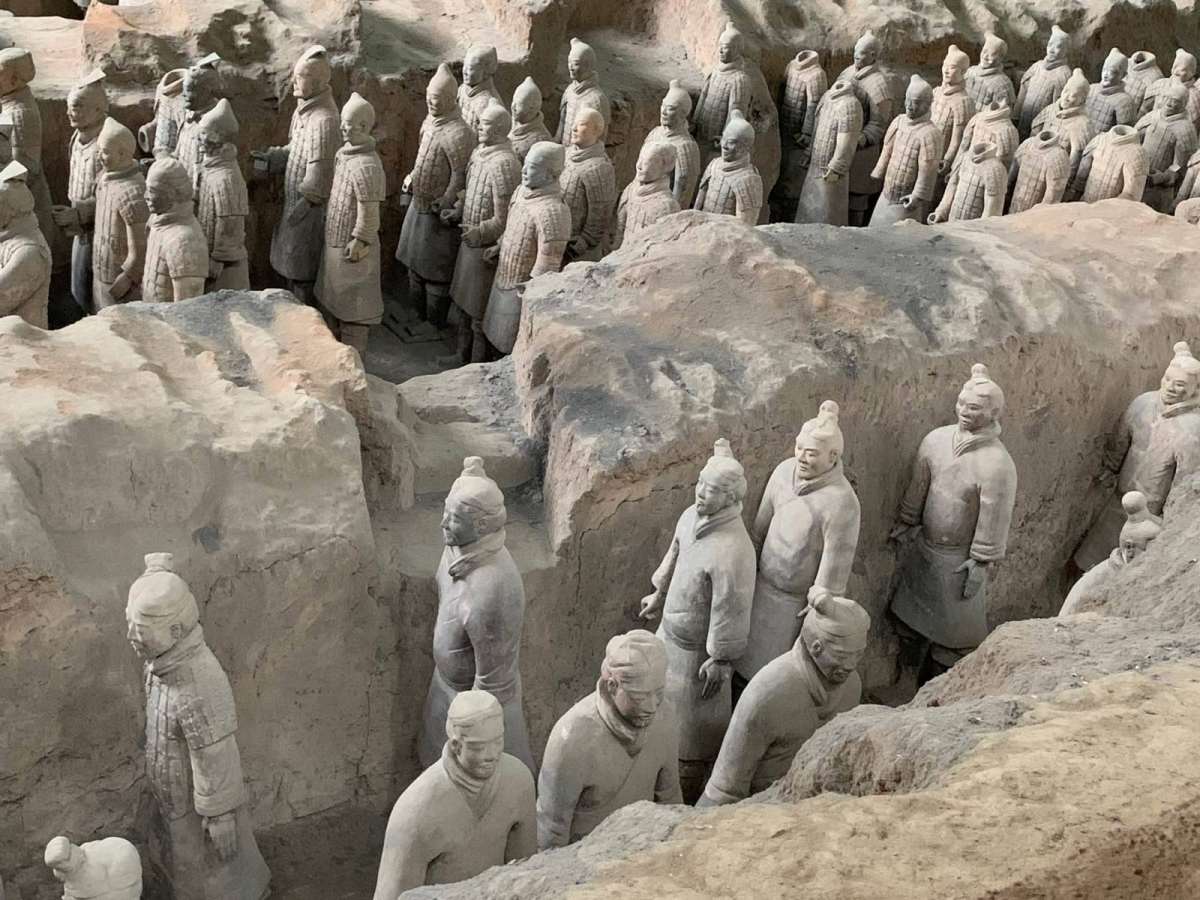 西安兵马俑  ✨来西安怎么能错过兵马俑呢，这可是世界第八大奇