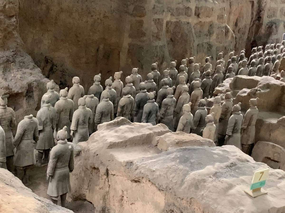 西安兵马俑  ✨来西安怎么能错过兵马俑呢，这可是世界第八大奇