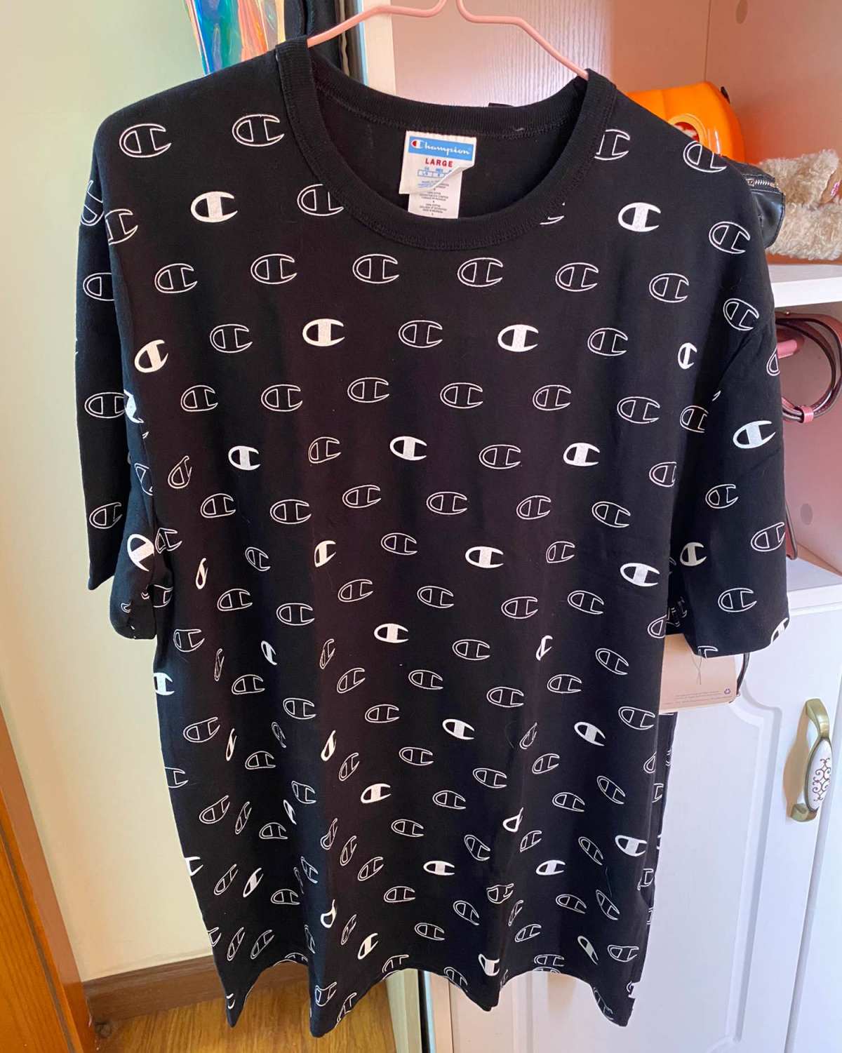 海淘惊喜---白嫖的冠军T恤😋 🔺衣服是之前ebay的冠