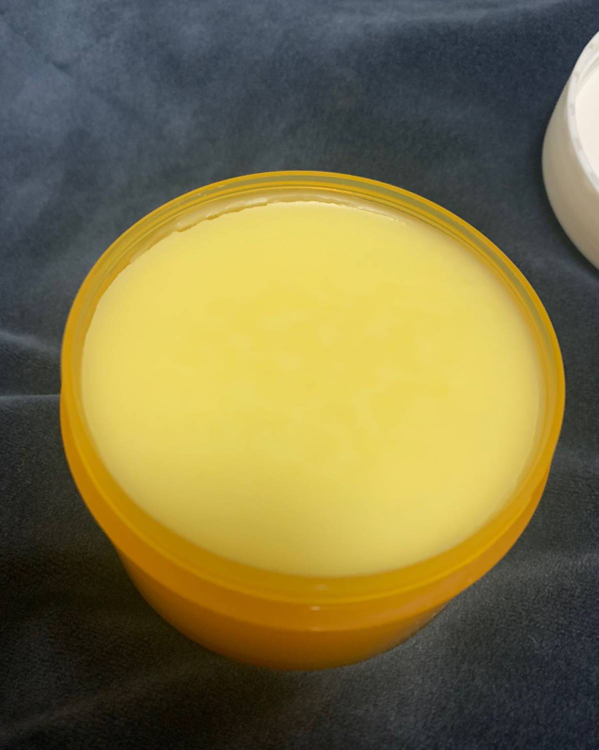 ukiss卸妆膏！是柚子味啊！ 🍭这款是深夜冲动买的，当时
