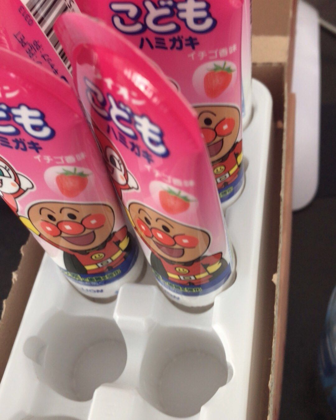 亚马逊海外购值得买：狮王面包超人儿童牙膏 产品名称：Lino