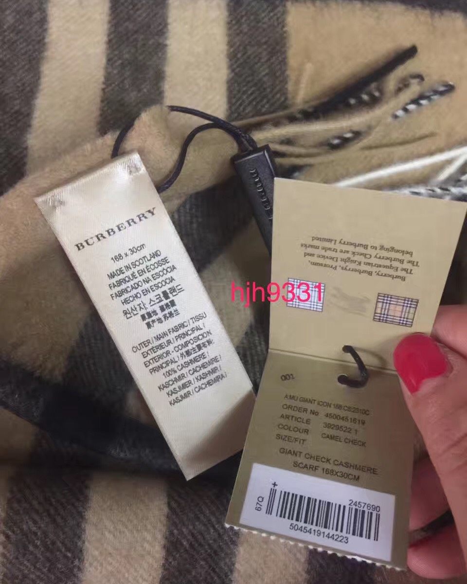 海淘开箱——burberry羊绒围巾  💖💖这款是之前尼