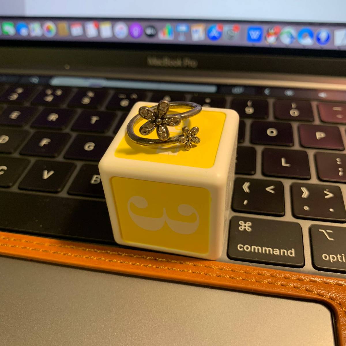 潘多拉小花戒指  ✨我最早知道潘多拉这个牌子是14、15年，