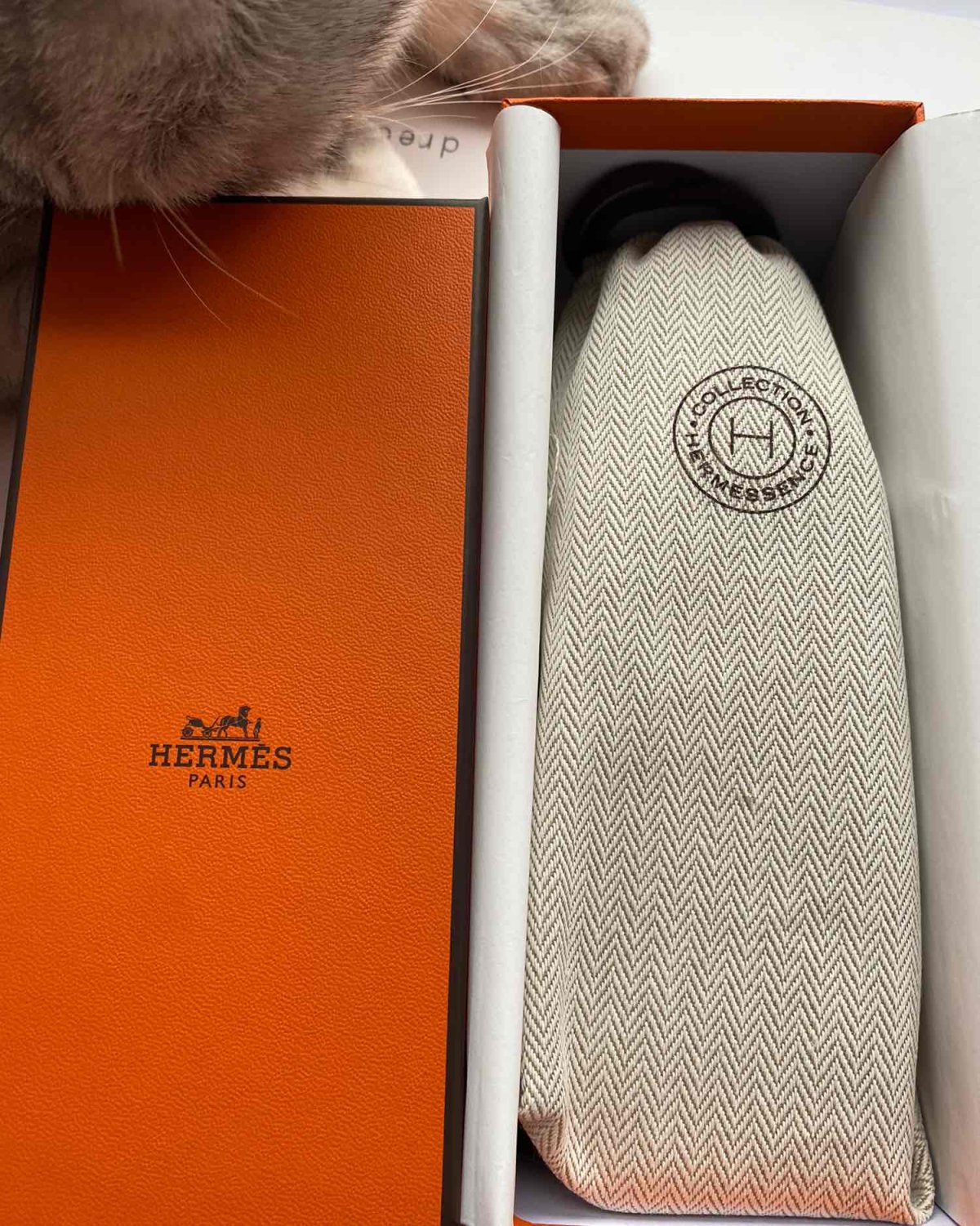 热乎乎的开箱晒单 刚收到就迫不及待拿来分享了‼️ 爱马仕的云