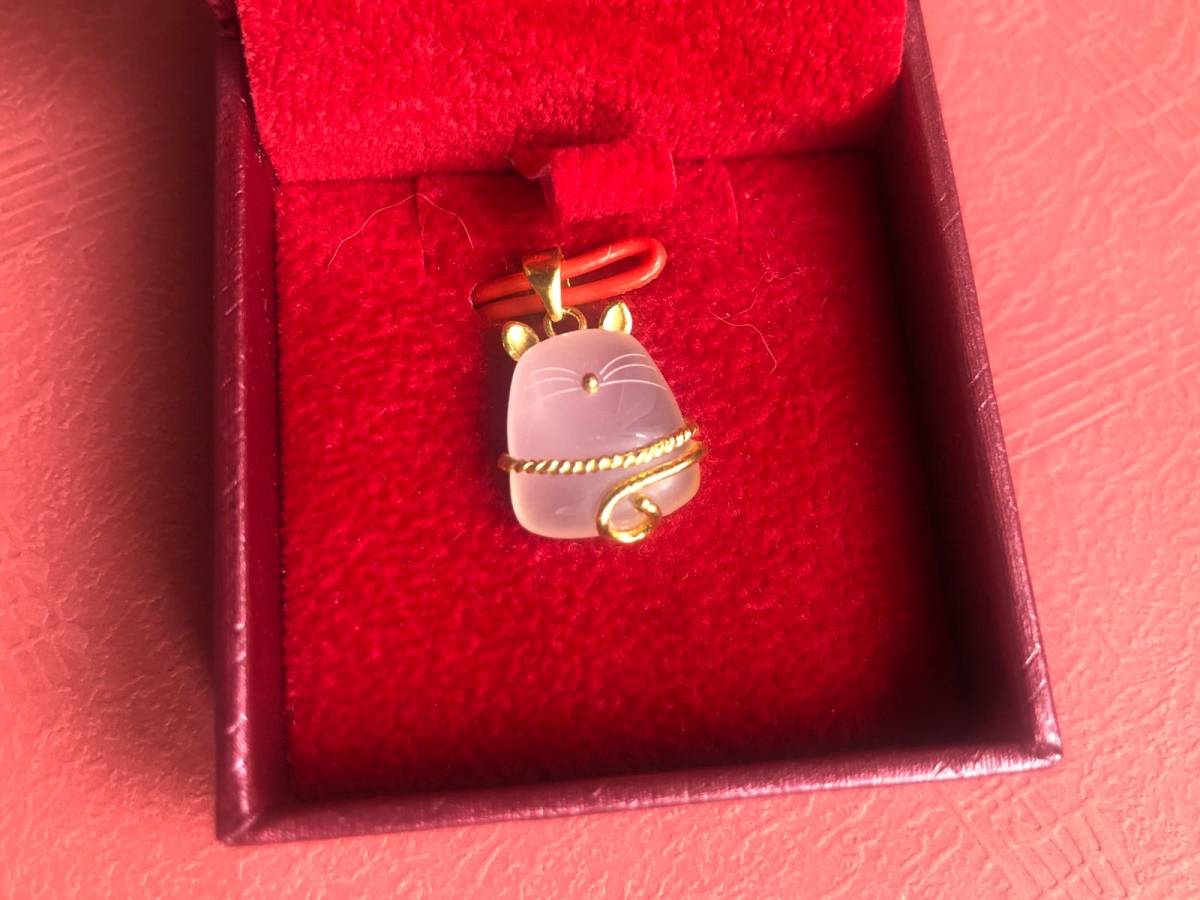 ❤️六福珠宝运财猫黄金玉石金镶玉吊坠 🌟很好看炒鸡喜欢的金