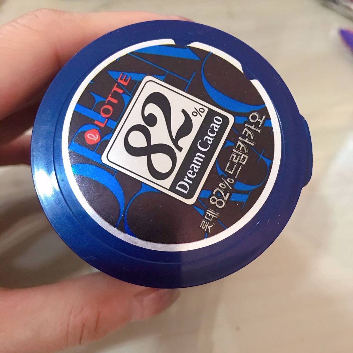 🍫韩国乐天巧克力豆豆～ 作为一个不怎么爱吃巧克力的人，也是