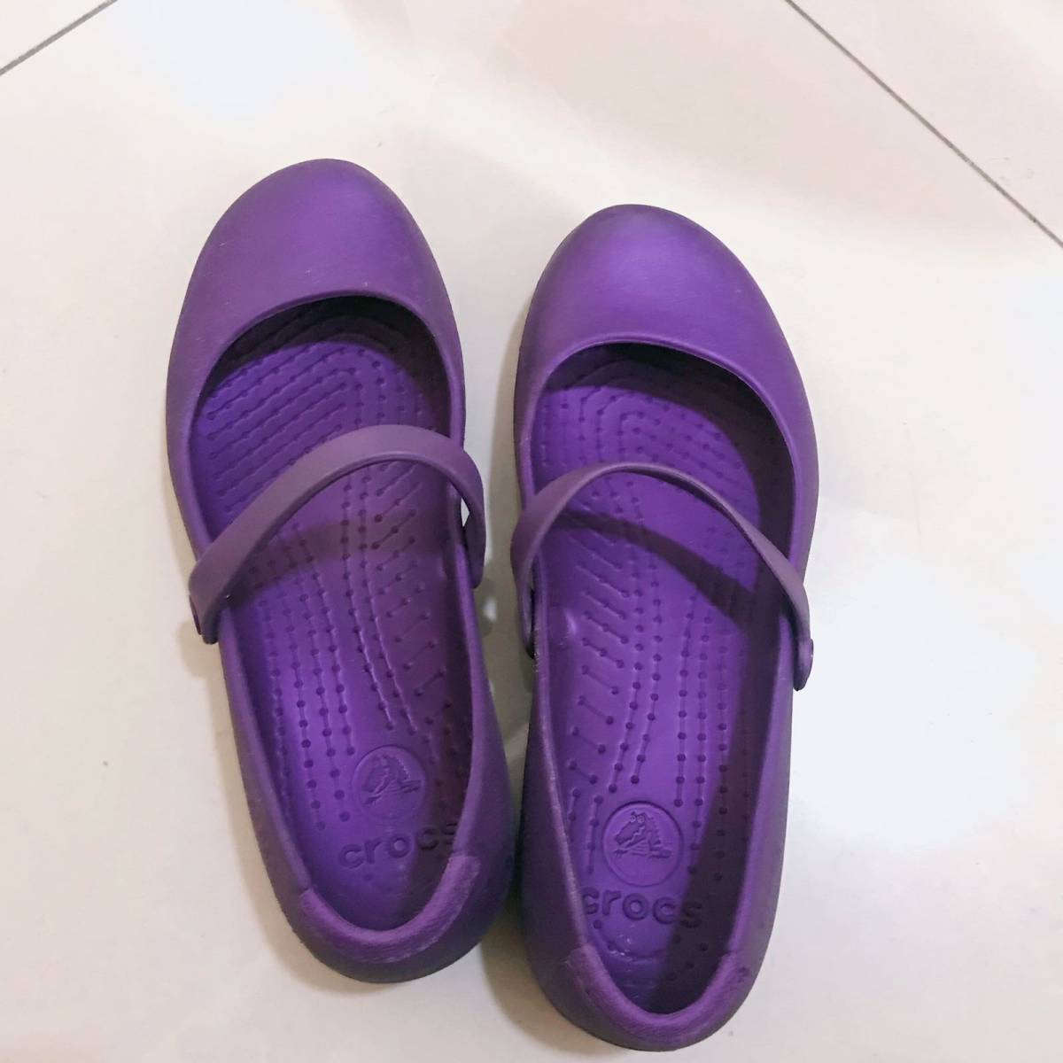 🌈crocs爱好者又来推鞋子了～ 这双鞋子跟传统的croc