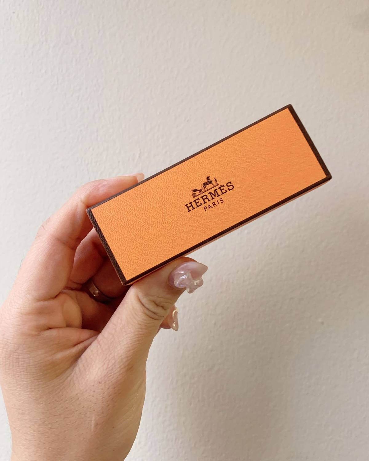 Hermes爱马仕口红缎哑光拼色唇膏85     色号85 