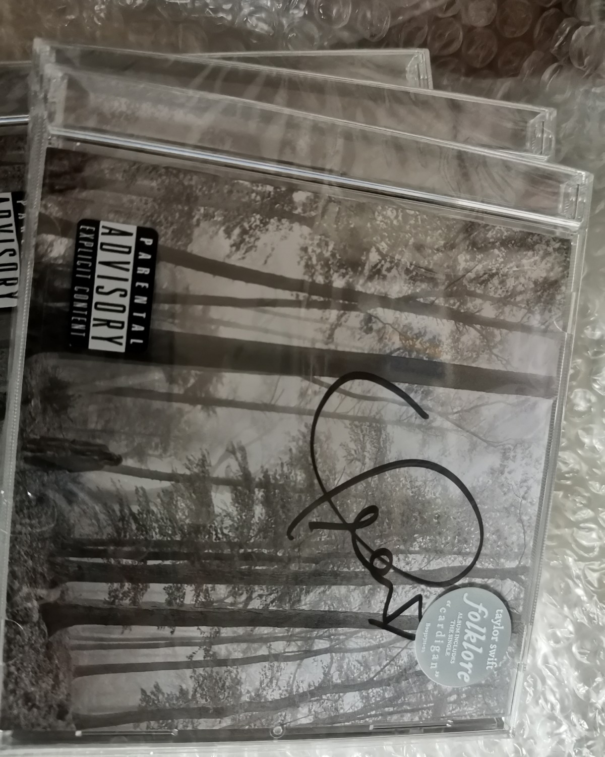 海淘开箱记——专辑转运开箱 作为追星女孩！签名专辑能不买吗？