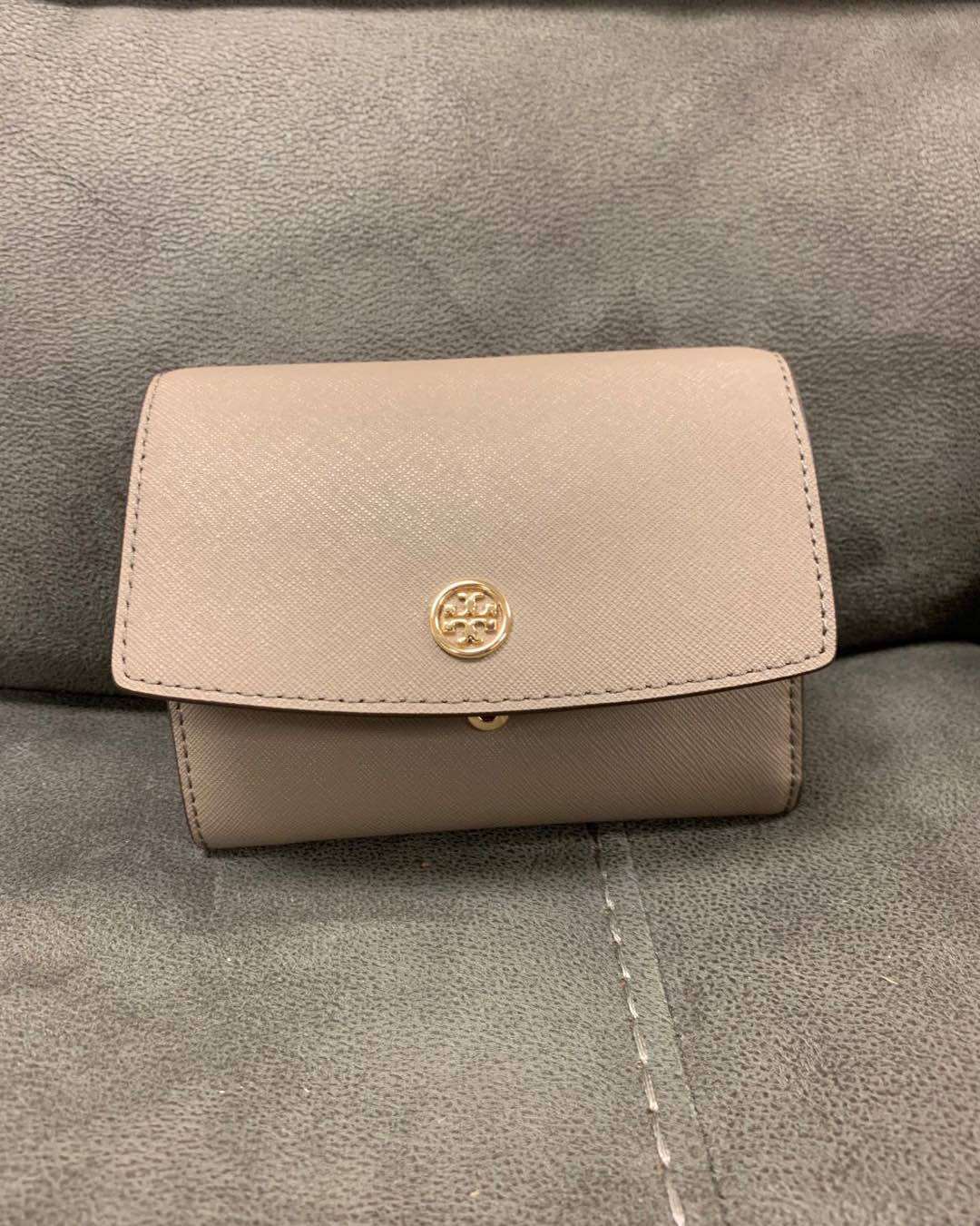 👛忙到早上收货直到现在开箱晒单  🌸一款低调奢华Tory