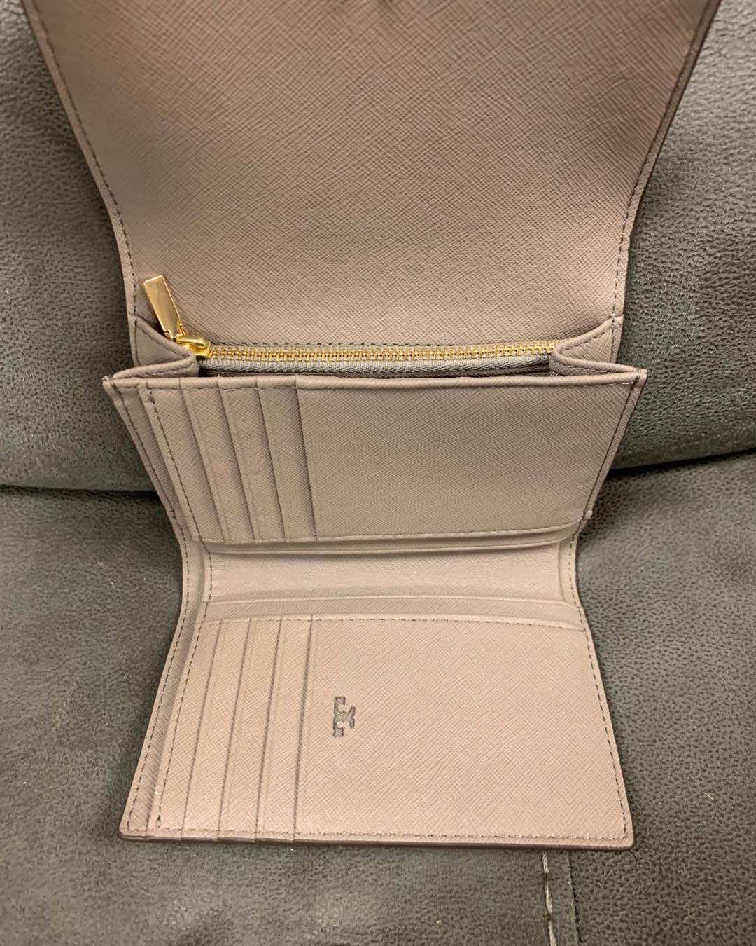 👛忙到早上收货直到现在开箱晒单  🌸一款低调奢华Tory