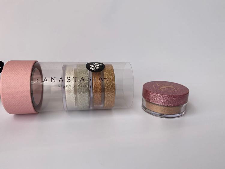 Anastasia也是欧美开架品牌 彩妆专业户，最出名的就是