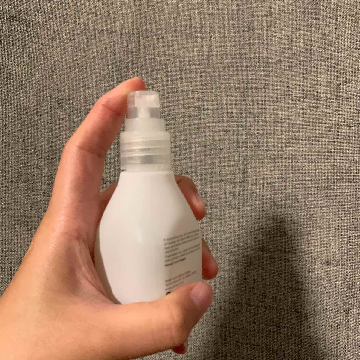 茱莉蔻薰衣草喷雾  ✨茱莉蔻虽然国内不怎么出名，但是价钱真的