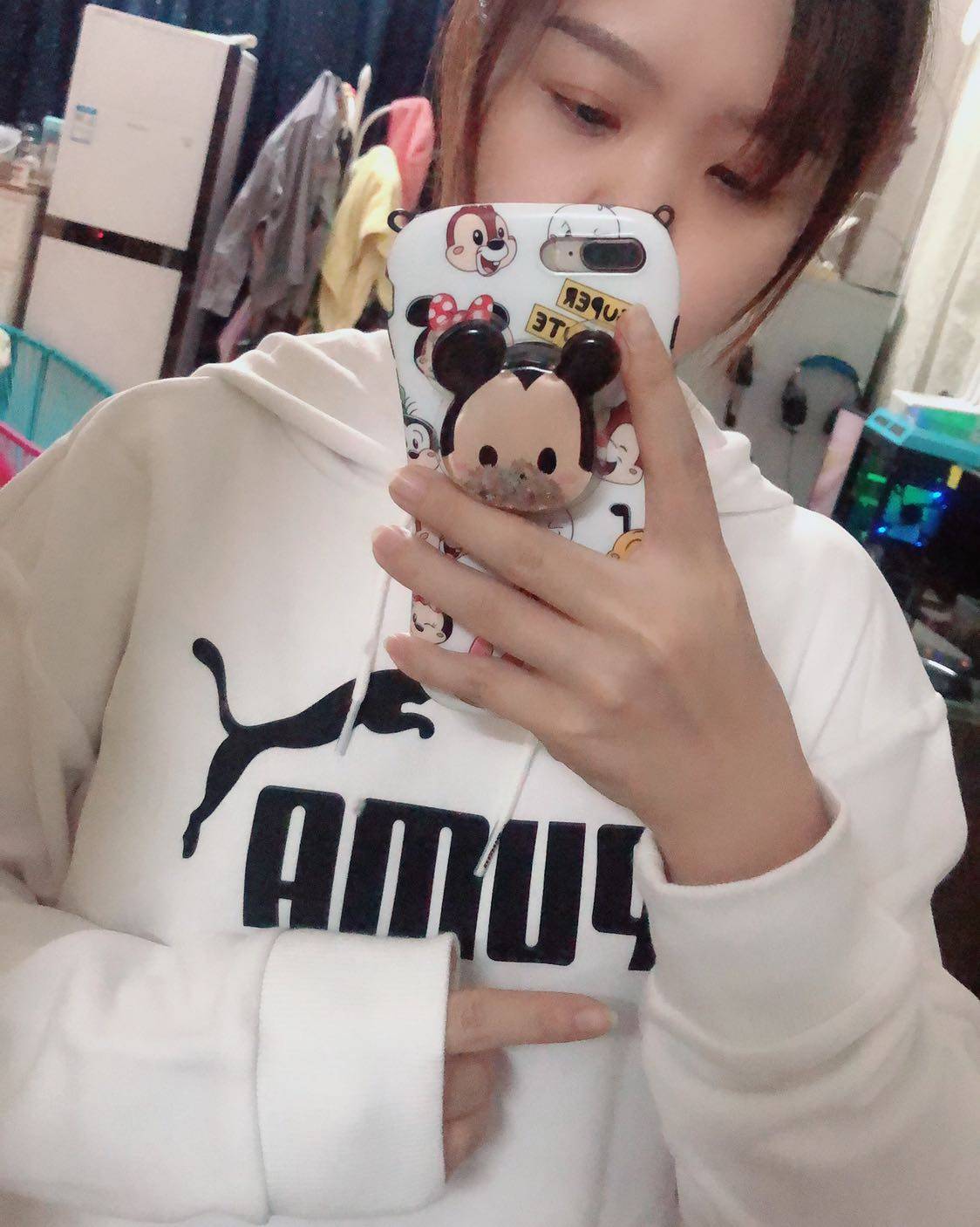 海淘开箱最后一天，再努力一下  Puma的白色卫衣，就很普通